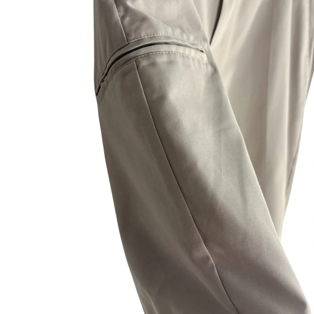 GRAND SLAM Golf Shorts Performance Golf Shorts in Classic Khaki Size 36